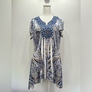 World Unity Top Blue and Ivory Paisley Blue Cutout Lace & Sequins Medallion M